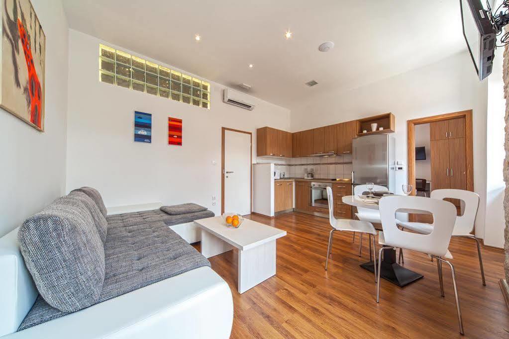 Marmontova Luxury Rooms Split Bagian luar foto